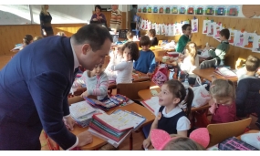 Cadouri Căminul pentru persoane vârstnice - 6 decembrie 2016