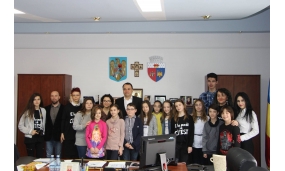 Primirea la Primărie a copiilor de “Ziua Internațională a Cititului Împreună”, eveniment organizat de Biblioteca Județeană - 16 februarie 2017