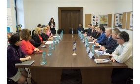 Întâlnire cu doamna Comisar European Corina Crețu în cadrul Comitetului Director al AMR - 16 martie 2017