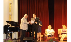 Înmnârea plachetei de cetațean de onoare compozitorului Horia Moculescu și participarea la spectacolul „Medalion de compozitor – Horia Moculescu 80" - 30 mai 2017
