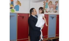 Cadouri de Moș Nicolae copiilor din grădinițe - 6 decembrie 2017