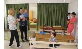 Cadouri de Moș Nicolae copiilor din grădinițe - 6 decembrie 2017