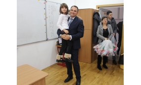 Cadouri de Moș Nicolae copiilor din grădinițe - 6 decembrie 2017