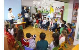 Cadouri de Moș Nicolae copiilor din grădinițe - 6 decembrie 2017
