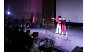 Moș Crăciun Muzical - 21 decembrie 2017