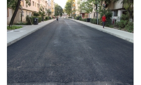 Primul strat de asfalt pe străzile Teiului și Gheorghe Magheru 17.08.2018