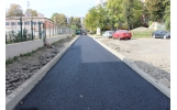 Primul strat de asfalt și pe strada Aleea Școlii
