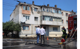 Incendiu la acoperișul unui bloc de locuințe de pe strada Lăcrămioarei din cartierul Mândrești