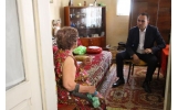 Primăria Municipiului Focșani continuă să recompenseze persoanele trecute de 90 de ani